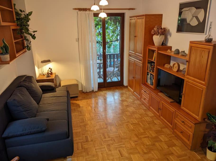 Apartment Kolodvor Dornberk Exterior foto